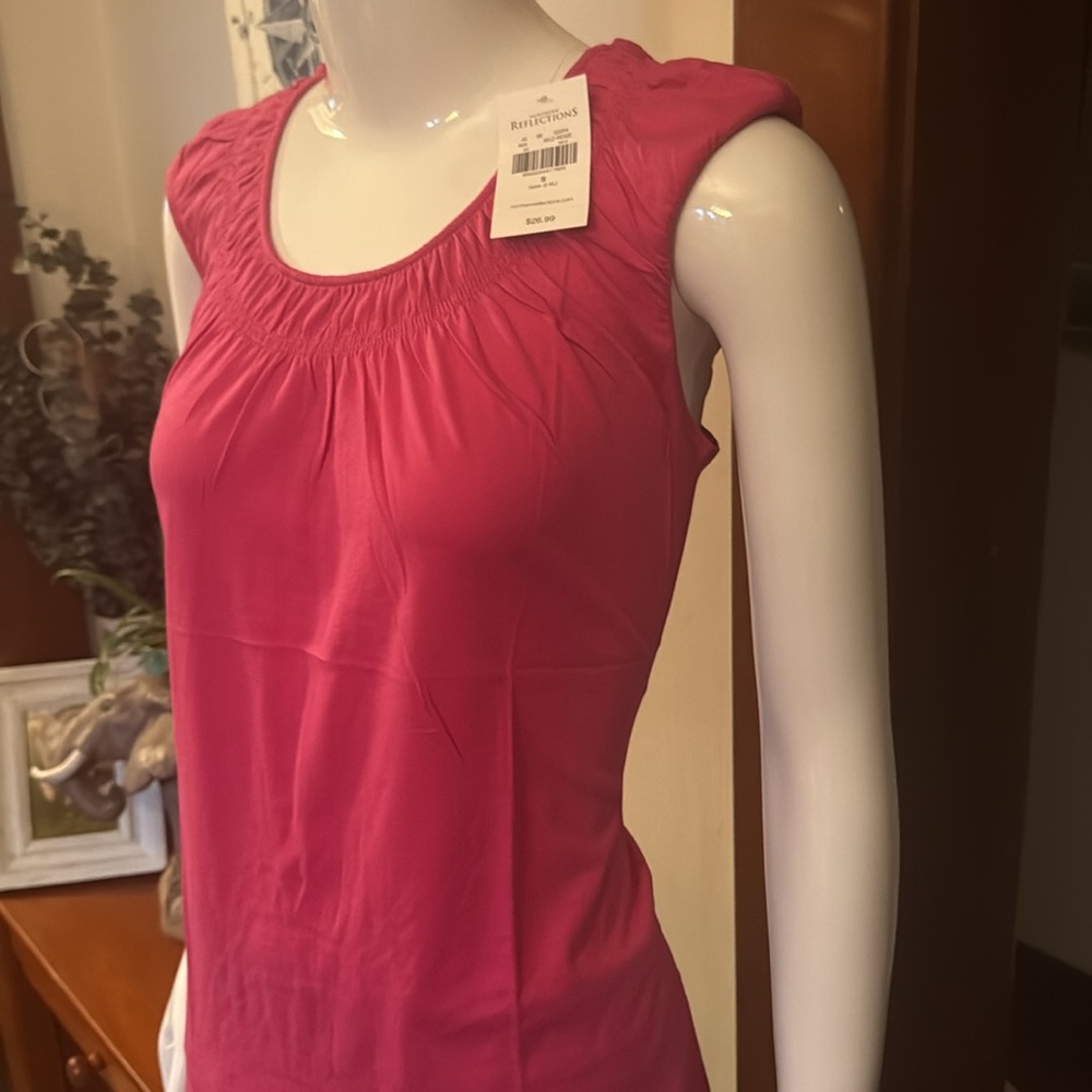 NWT northern reflections size small Pink Sleeveless Top
